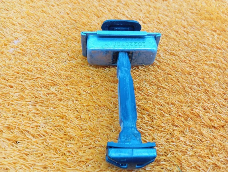 Ограничитель двери