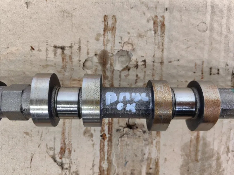 Распредвал впускной