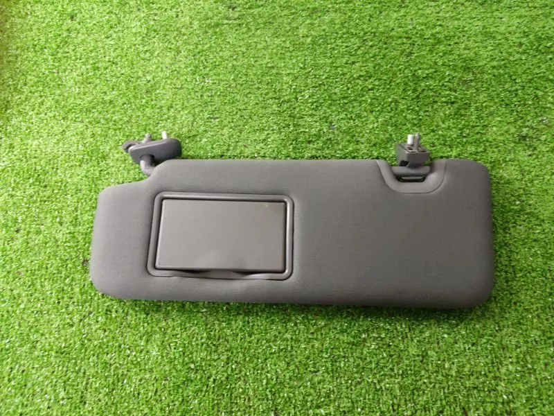 Козырек солнцезащитный