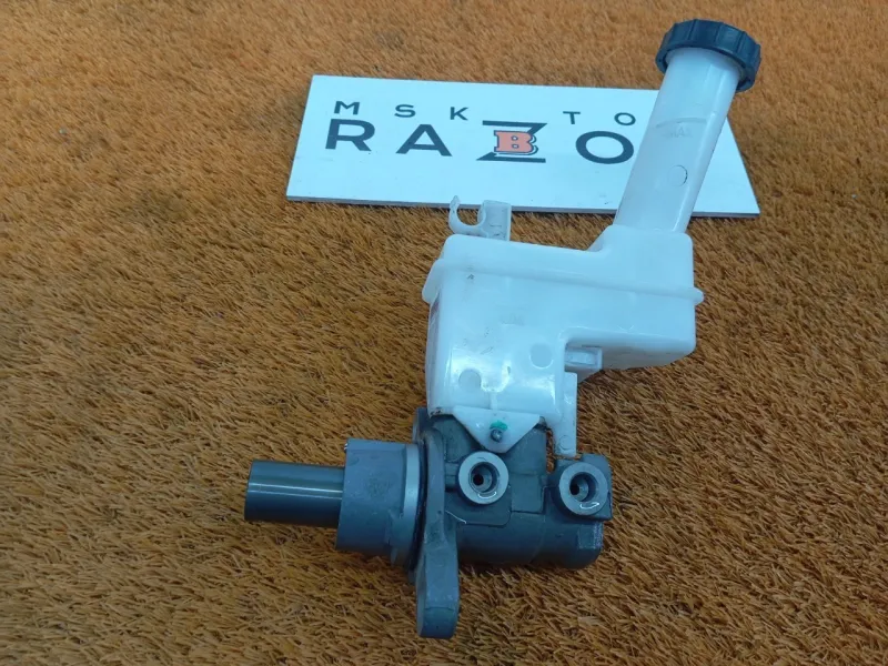 Главный тормозной цилиндр