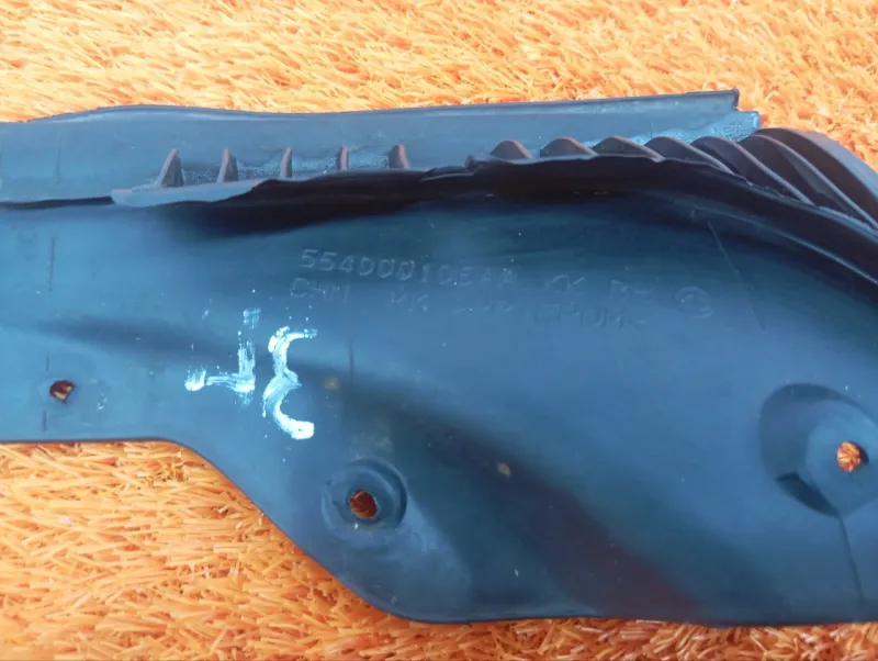 Уплотнитель двери