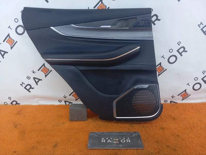 Обшивка двери