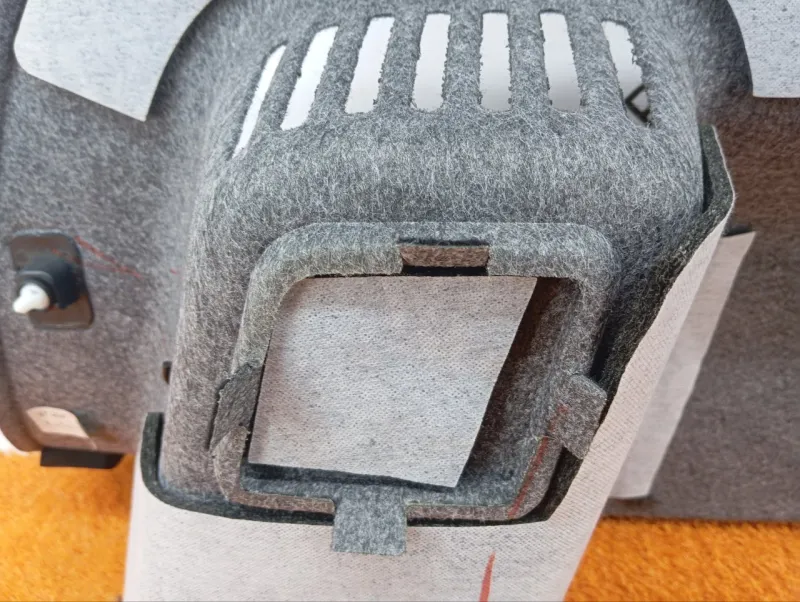 Обшивка багажника