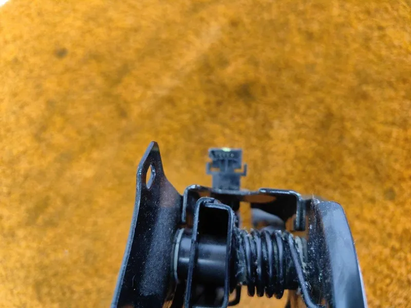 Педаль тормоза