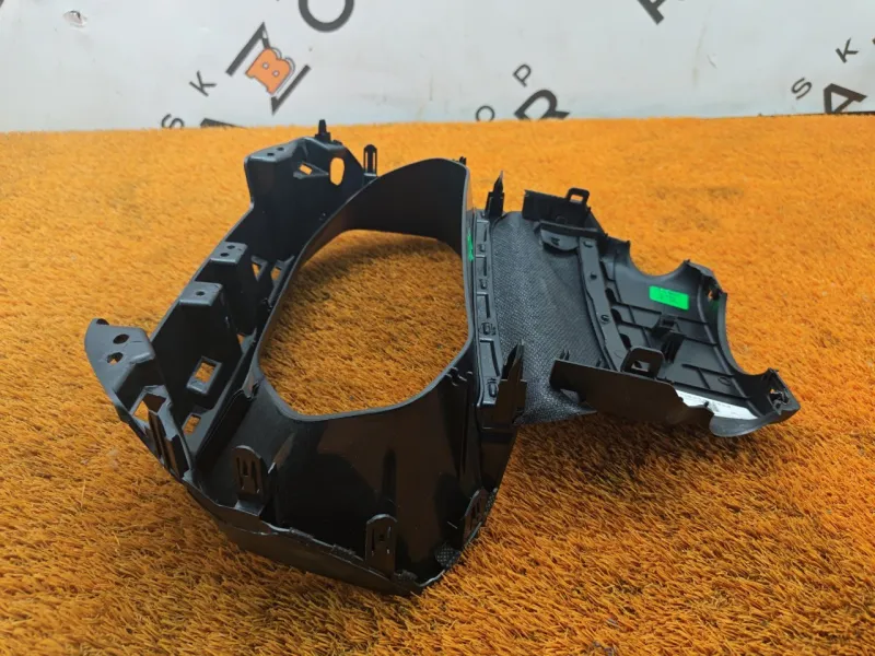 Кожух рулевой колонки