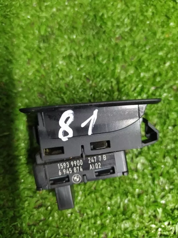 Кнопка стеклоподъемника