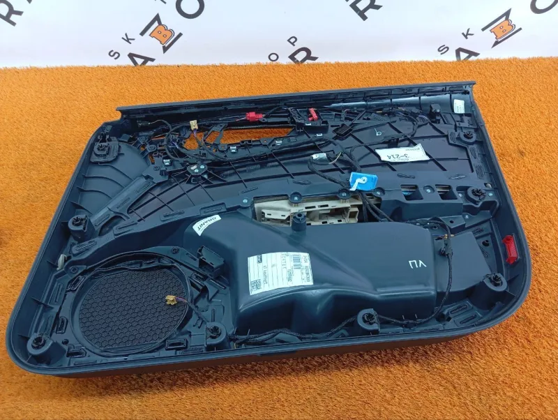 Обшивка двери