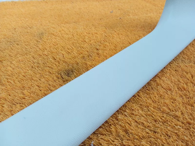 Обшивка двери багажника