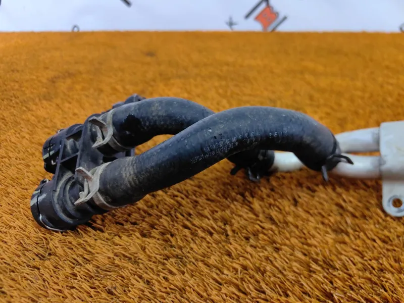 Трубка системы охлаждения