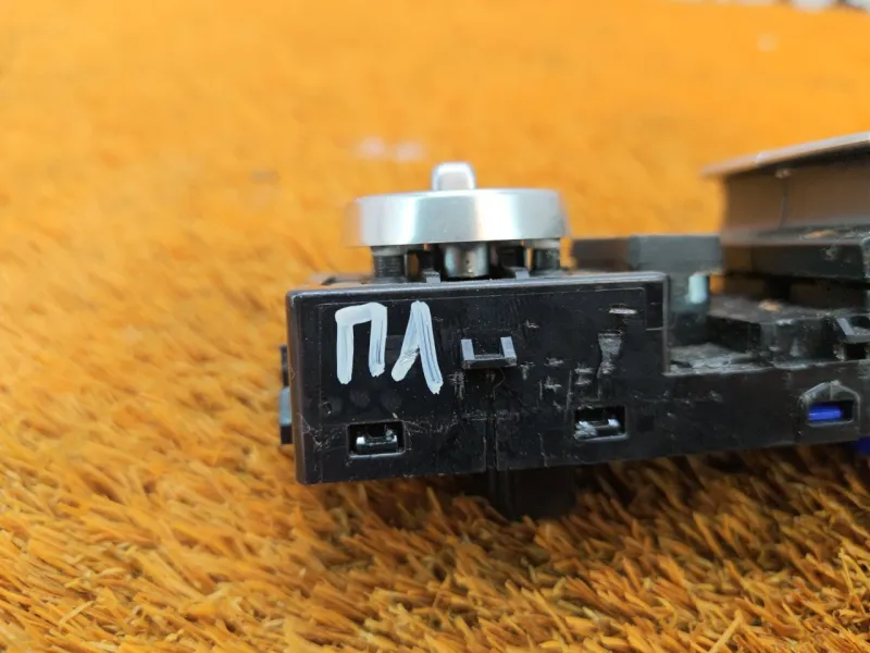 Блок стеклоподъемников