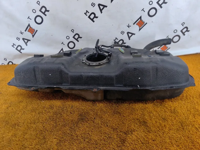 Бак топливный