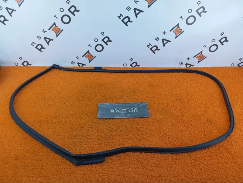 Уплотнитель двери