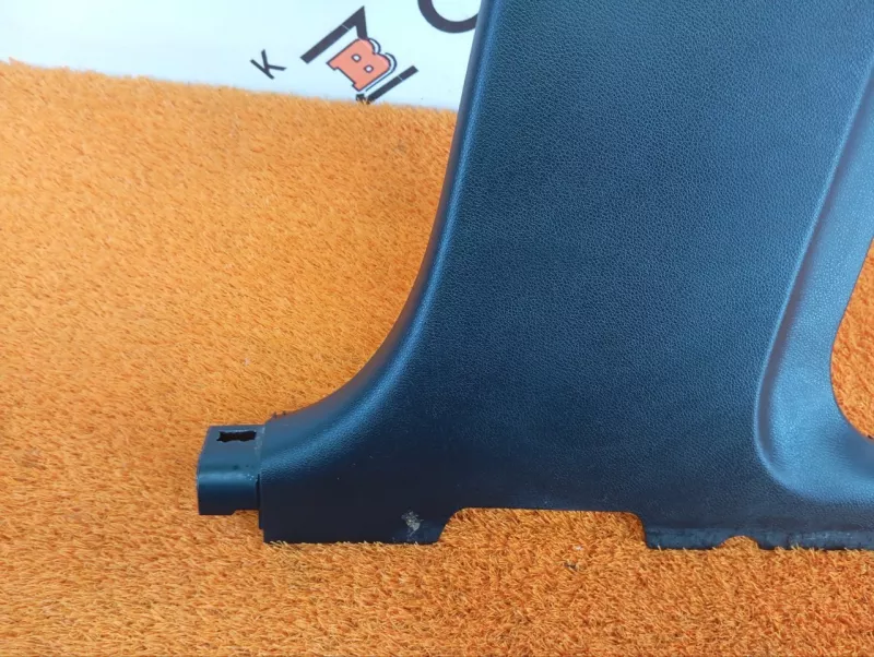 Обшивка центральной стойки Chery Tiggo 8 Pro 2023 403004533AAABK SQRF4J16C, правая