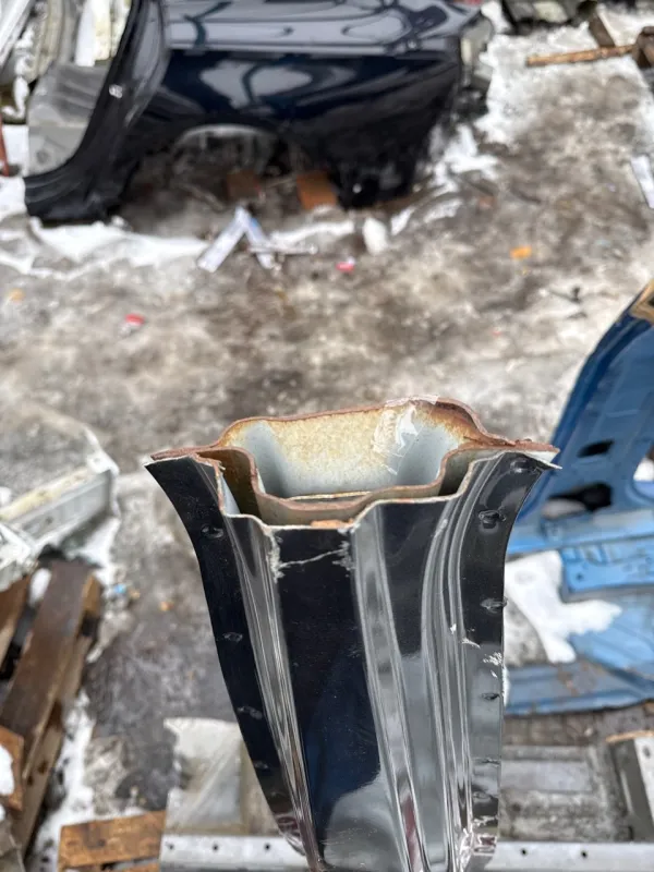 Порог с центральной стойкой