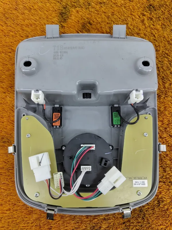 Плафон салона