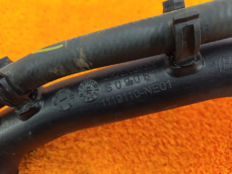 Патрубок интеркулера