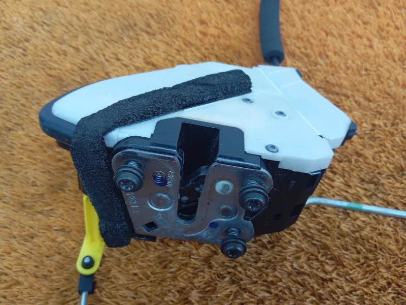 Замок двери