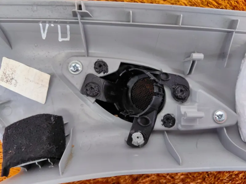 Накладка на стойку кузова