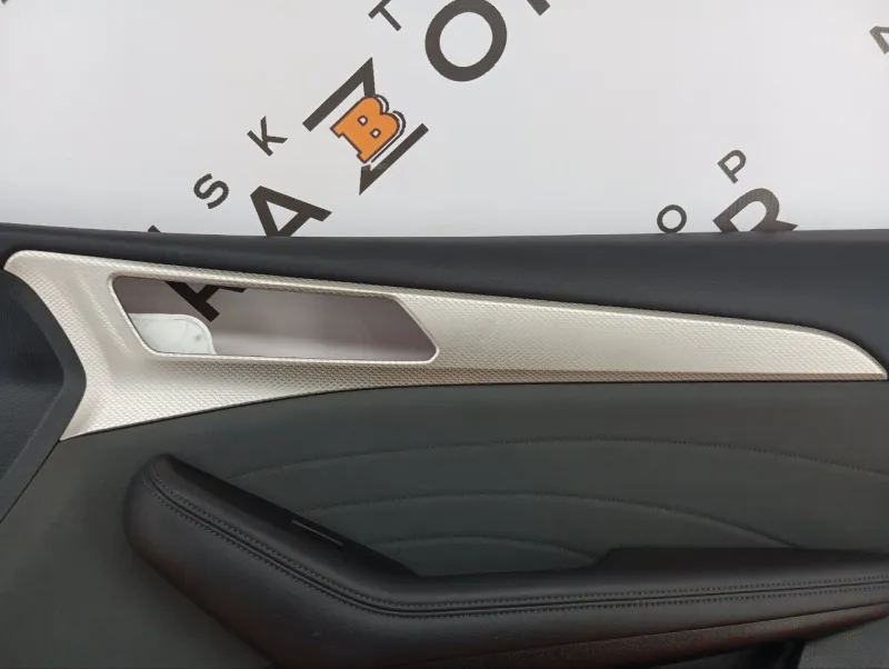 Обшивка двери