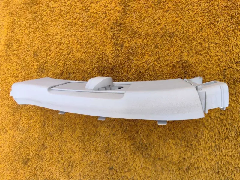 Накладка на стойку кузова