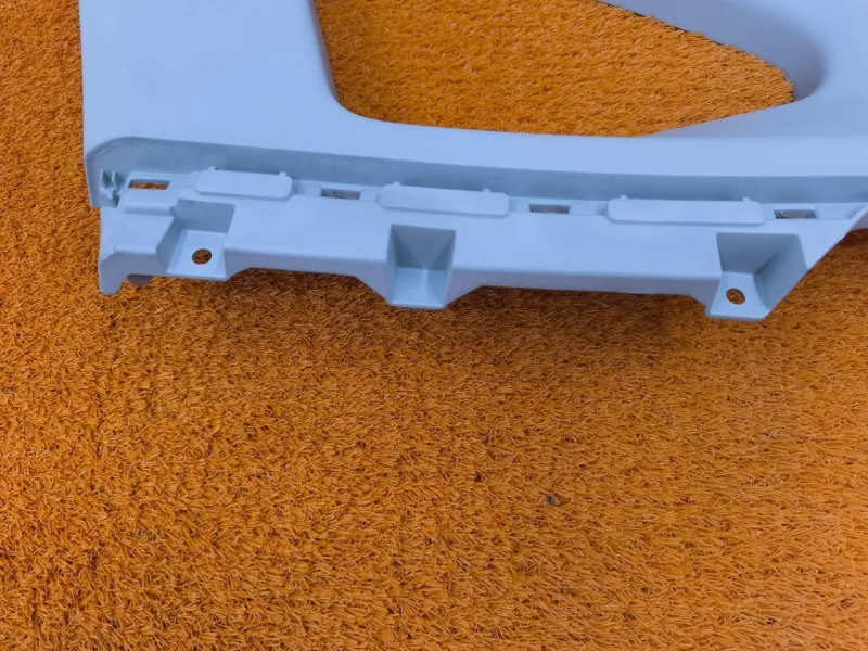 Накладка на стойку кузова