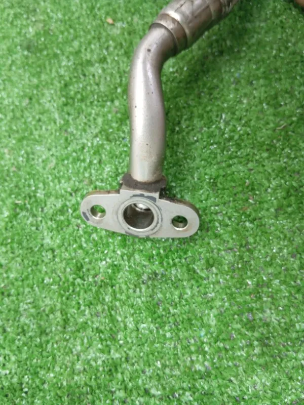 Трубка турбокомпрессора