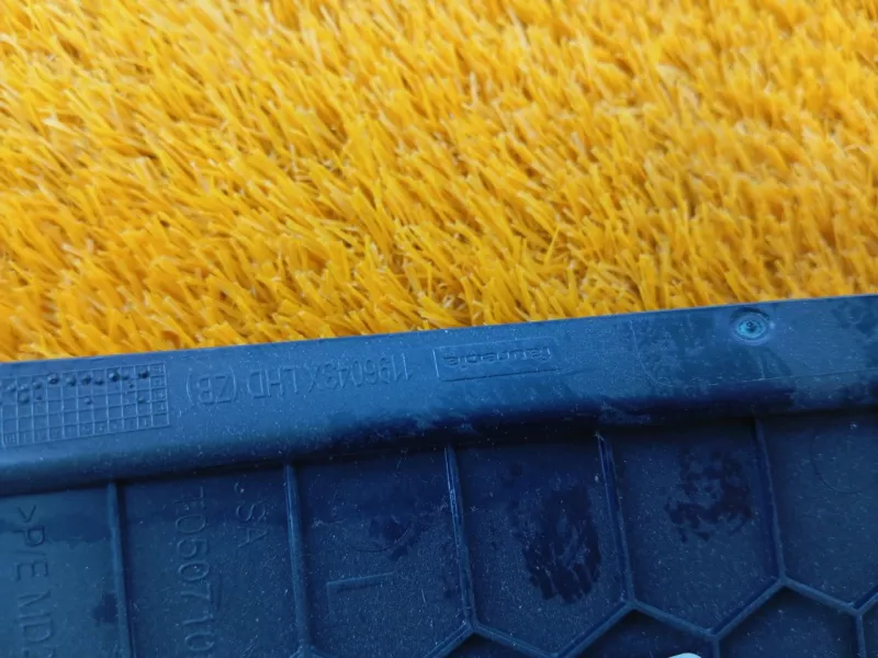 Накладка на торпедо