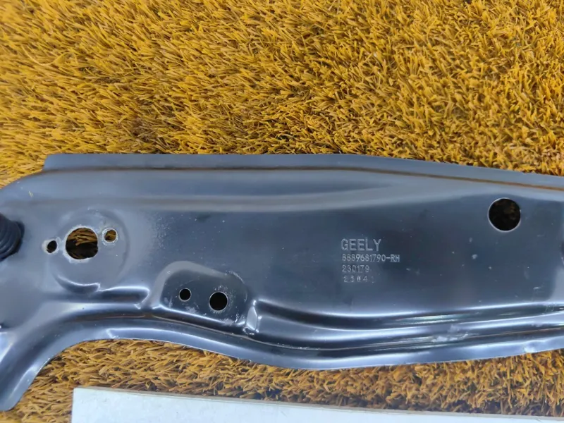 Крепление фары