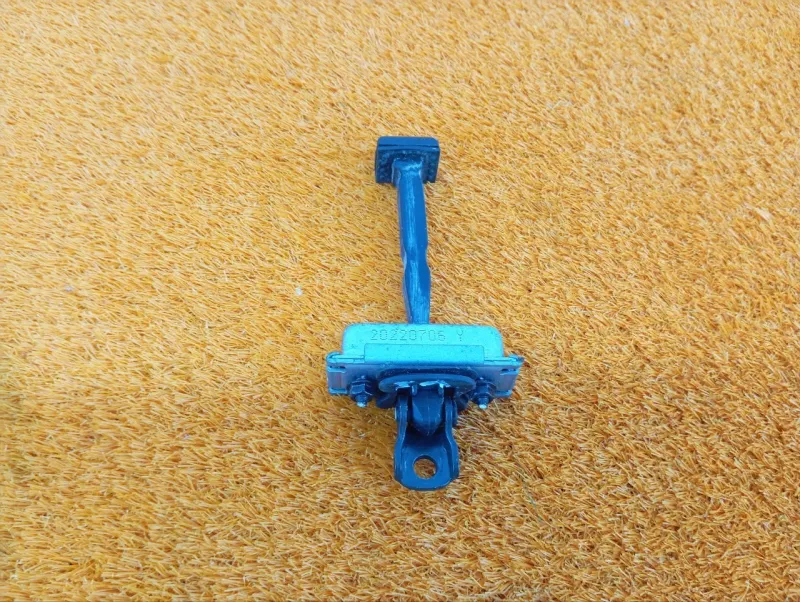 Ограничитель двери