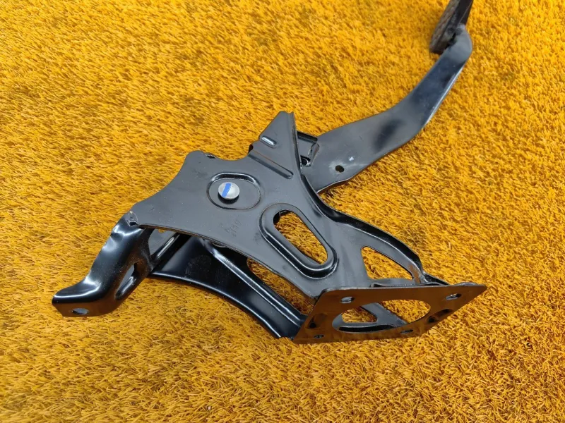 Педаль тормоза