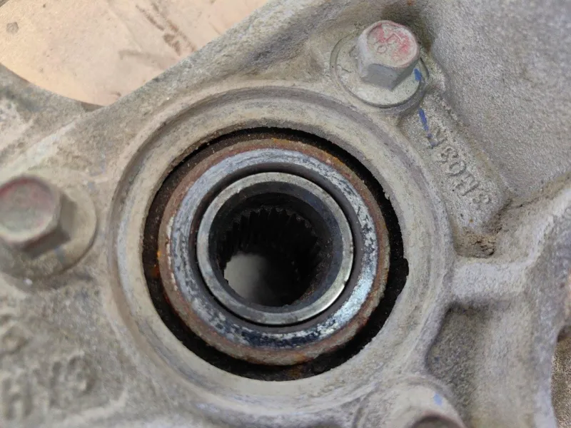 Кулак поворотный