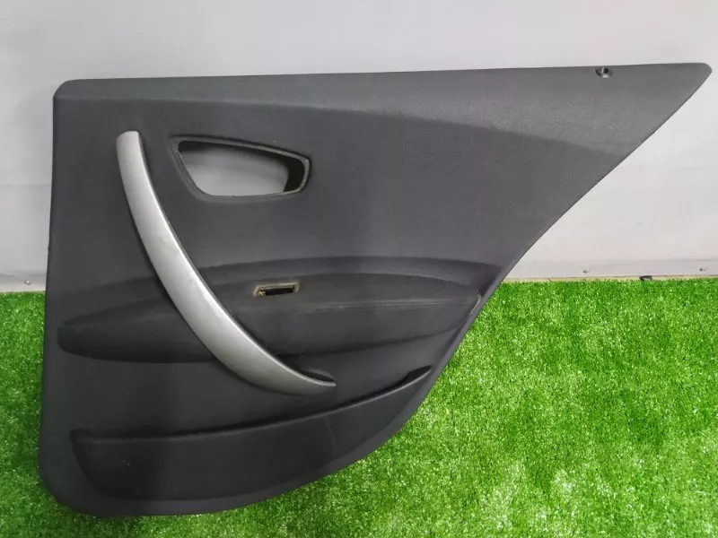 Обшивка двери BMW 1-Series 2005 51427133360 E87, задняя правая