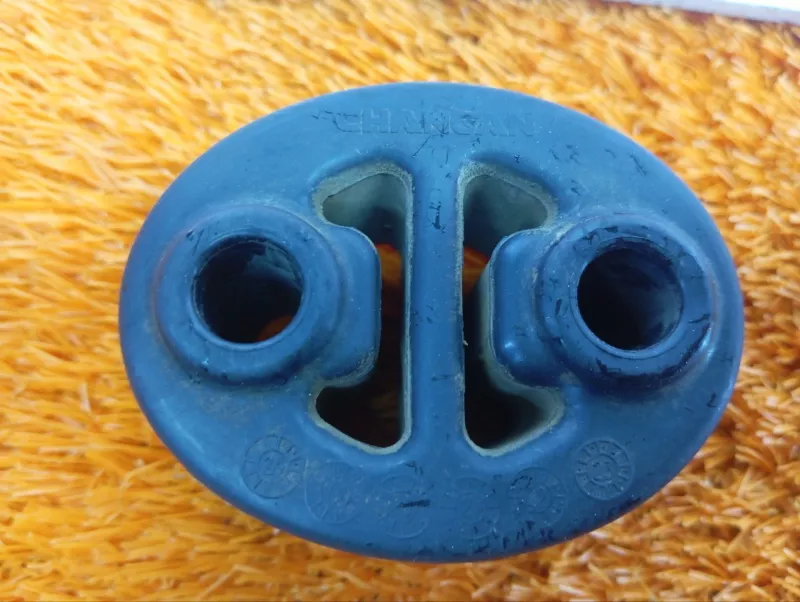 Крепление глушителя