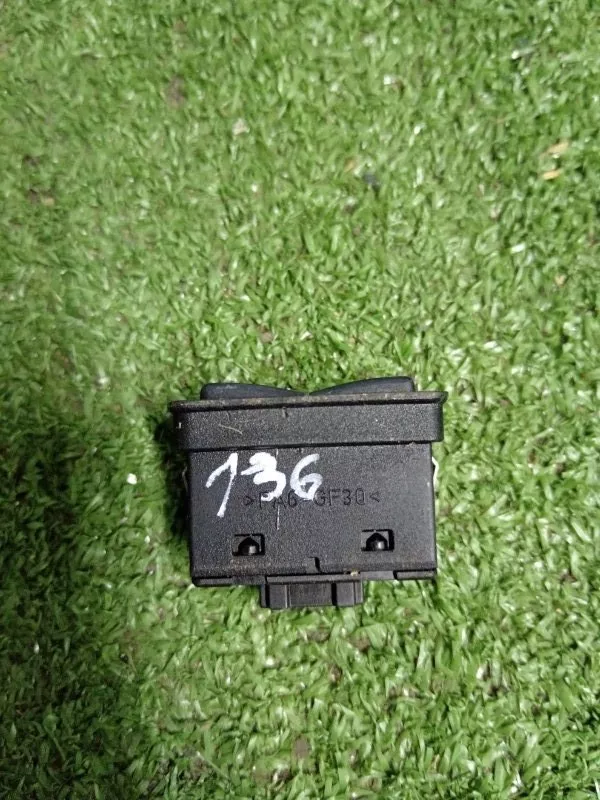 Кнопка стеклоподъемника