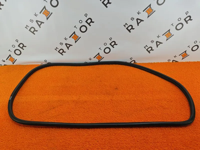 Уплотнитель проема двери