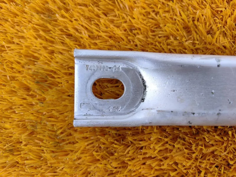 Распорка стоек