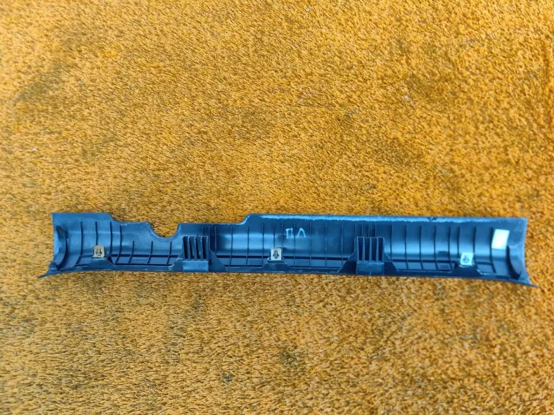 Накладка порога внутренняя