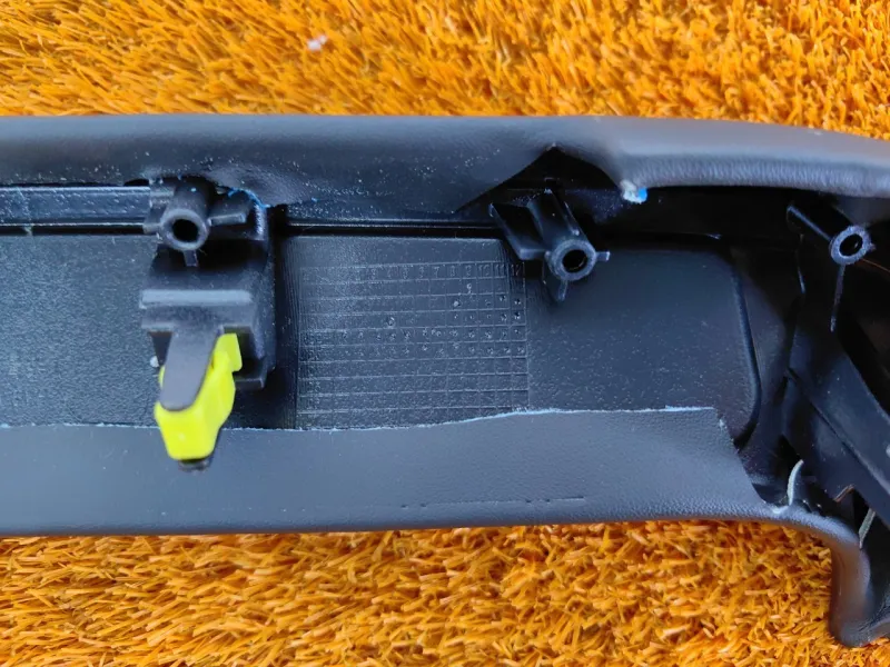 Декоративная накладка торпедо