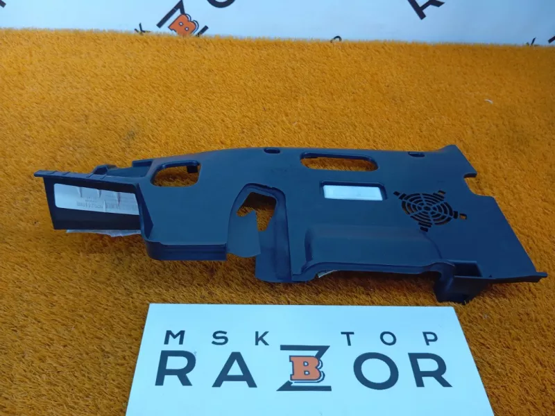 Облицовка пространства для ног