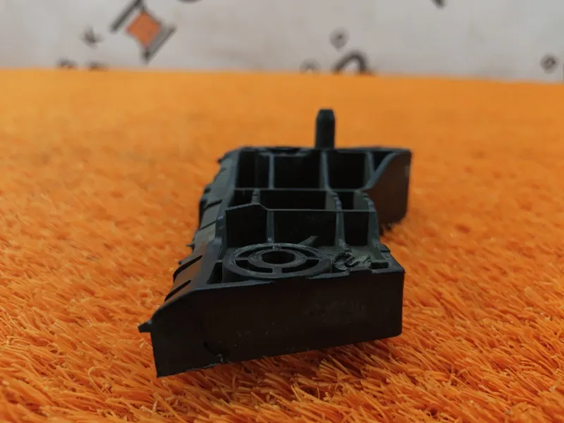 Кронштейн бампера