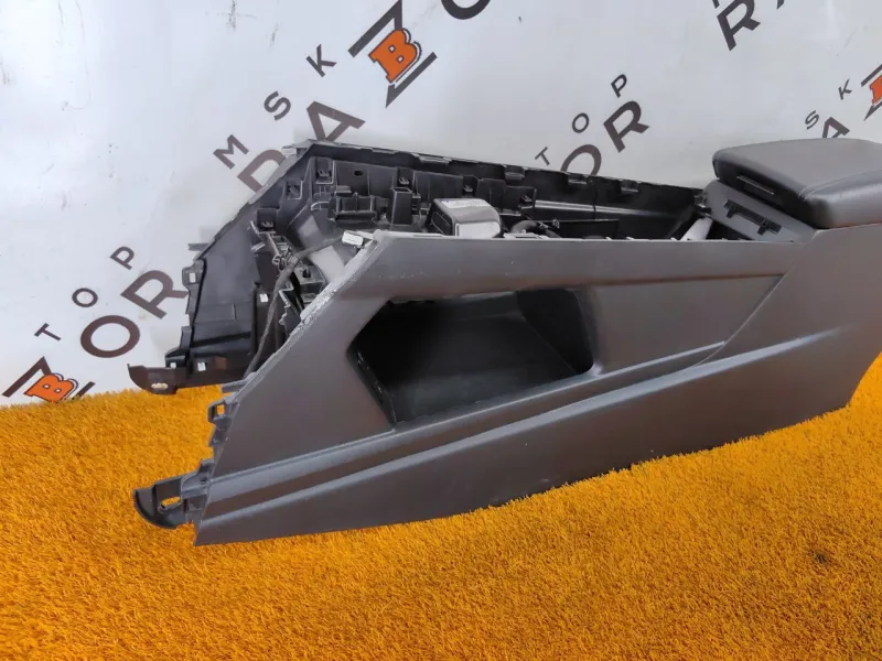 Консоль центральная