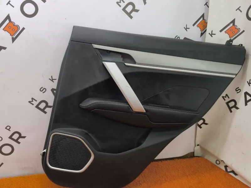 Обшивка двери