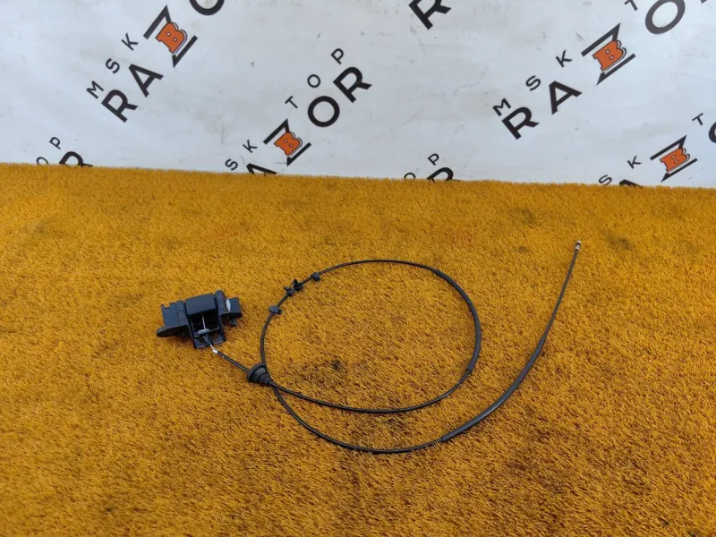 Ручка открывания капота