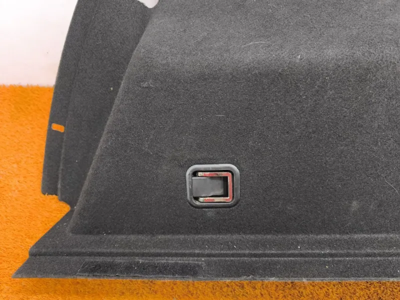 Обшивка багажника