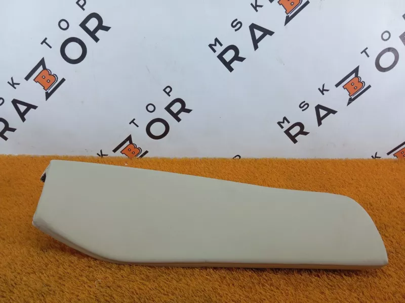 Накладка в салоне