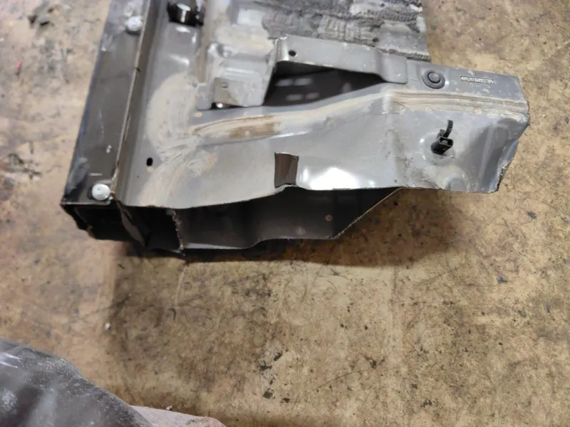 Порог с центральной стойкой