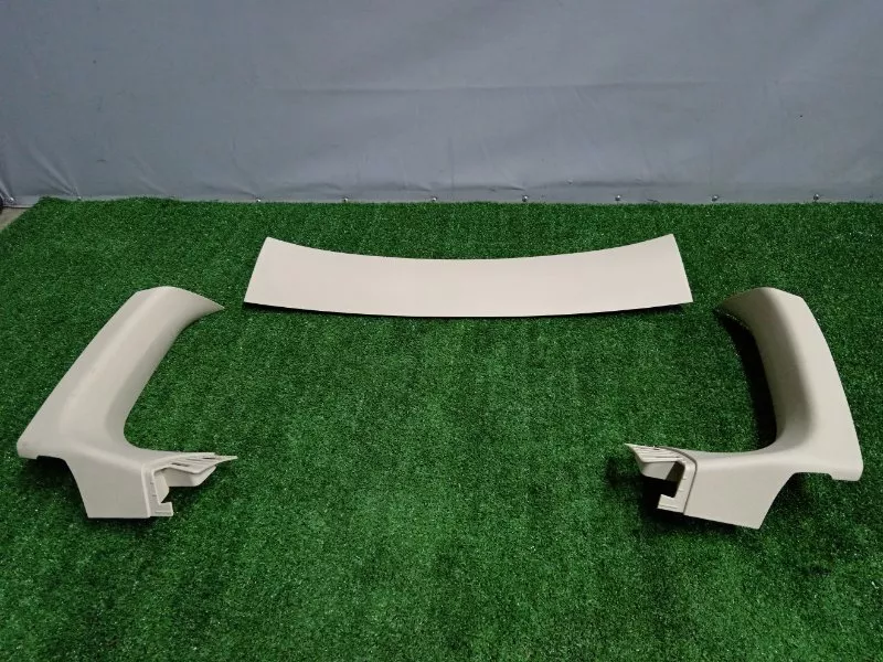 Обшивка двери багажника