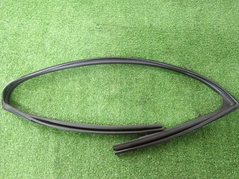 Уплотнитель стекла двери